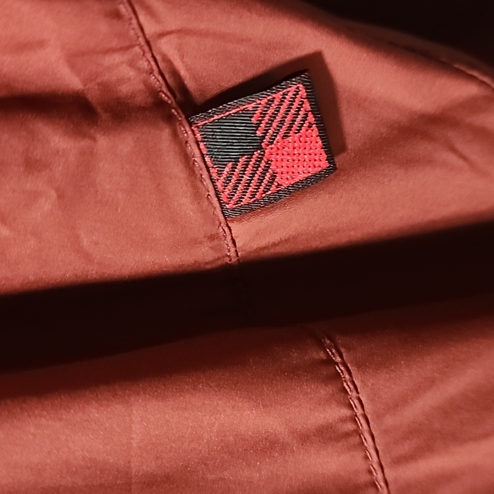 WOOLRICH Hybrid Windbreaker Utility Jacket S Beet Red Hood Packable Travel - Picture 8 of 14
